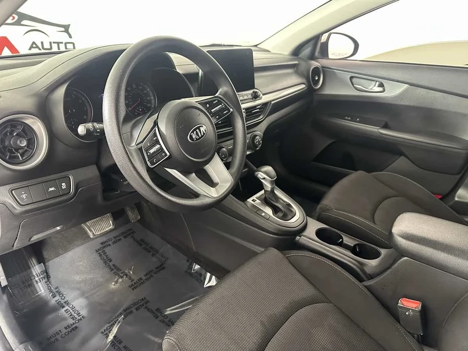 2021 Kia Forte - Image 16 of 21