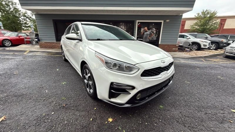 2021 Kia Forte - Image 8 of 12