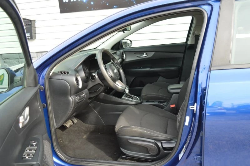 2021 Kia Forte - Image 10 of 12
