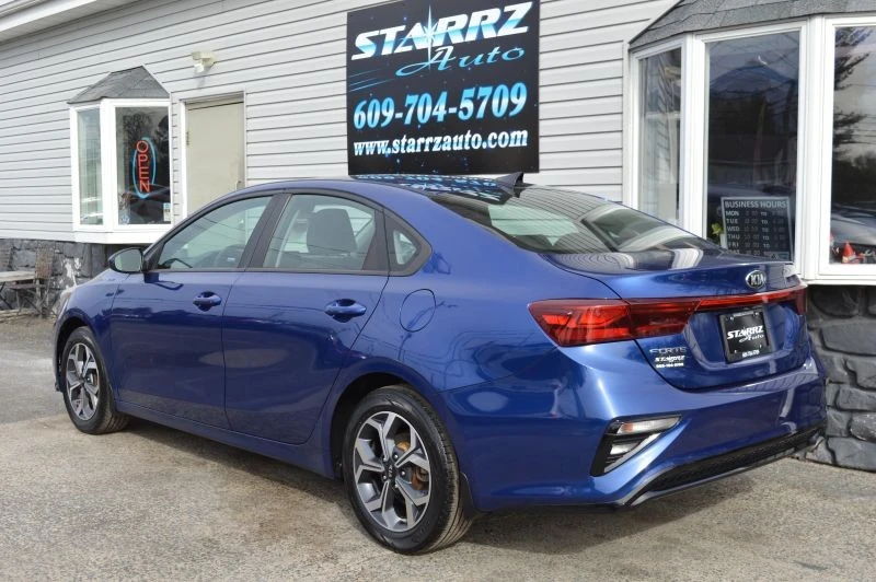 2021 Kia Forte - Image 3 of 12