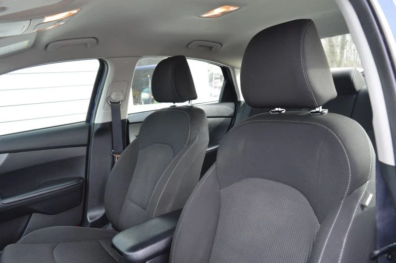 2021 Kia Forte - Image 11 of 12