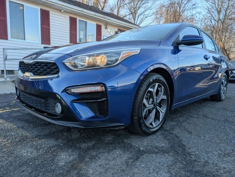 2021 Kia Forte - Image 10 of 12