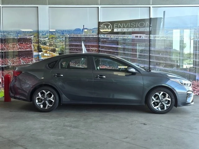 2021 Kia Forte - Image 4 of 12