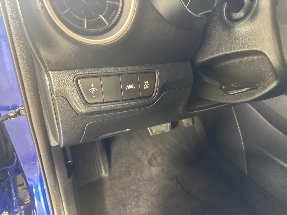 2021 Kia Forte - Image 15 of 21