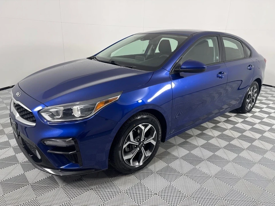 2021 Kia Forte - Image 9 of 21