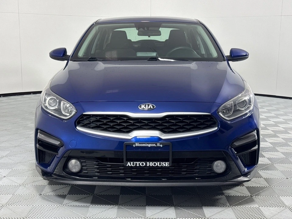 2021 Kia Forte - Image 11 of 12