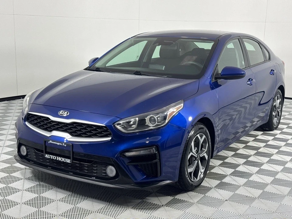 2021 Kia Forte - Image 10 of 21