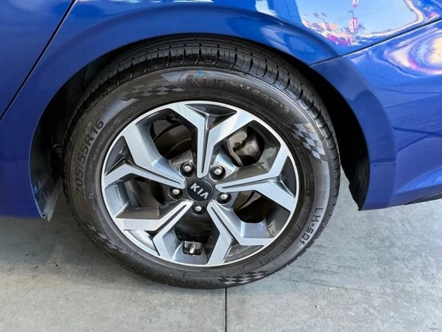 2021 Kia Forte - Image 14 of 21