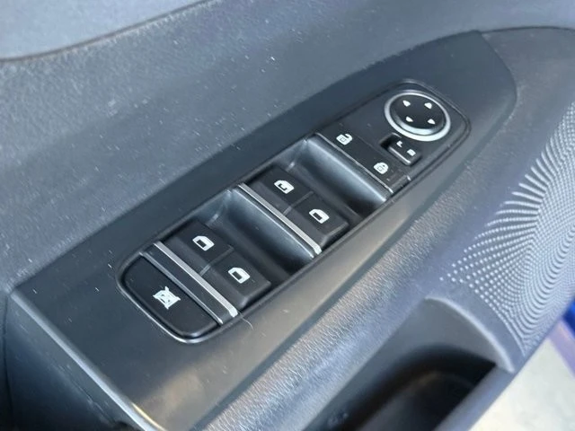 2021 Kia Forte - Image 16 of 21