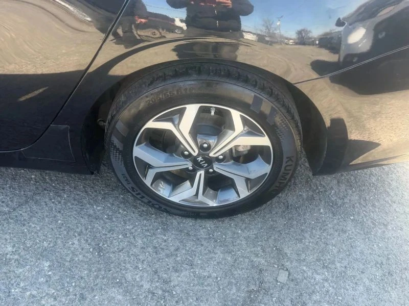2021 Kia Forte - Image 9 of 12
