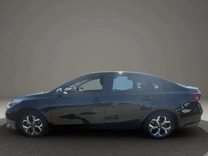 2021 Kia Forte - Image 8 of 12