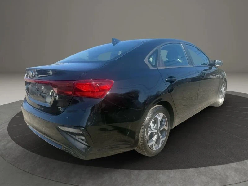 2021 Kia Forte - Image 5 of 12