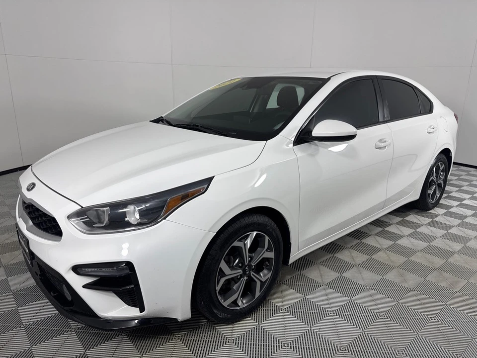 2021 Kia Forte - Image 9 of 12