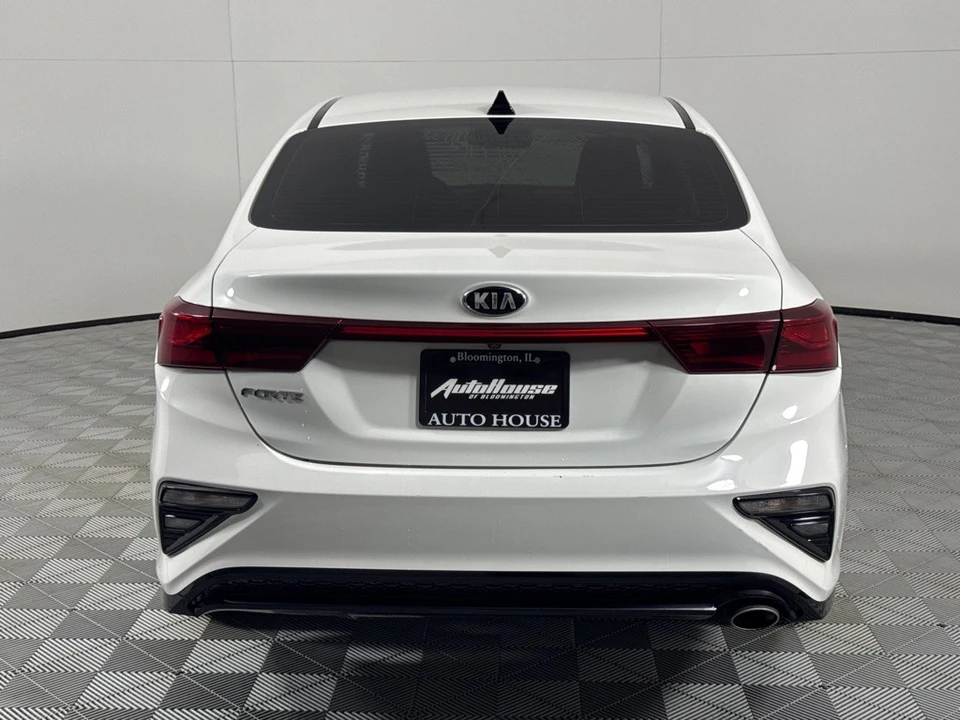 2021 Kia Forte - Image 6 of 12