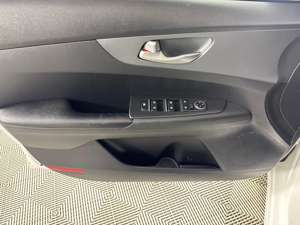 2021 Kia Forte - Image 12 of 12