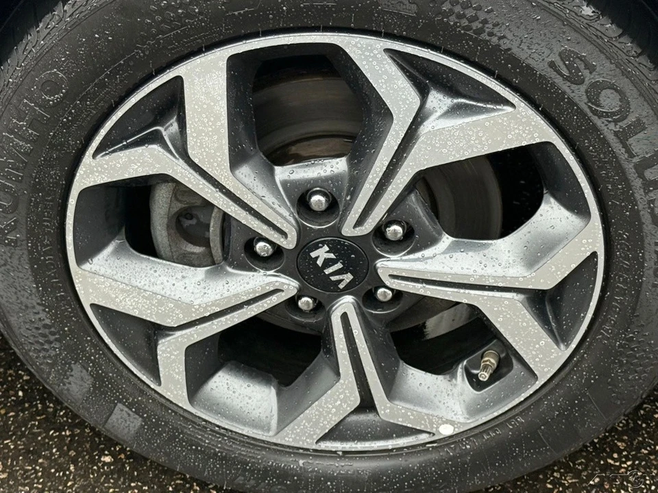 2021 Kia Forte - Image 10 of 12