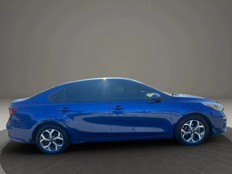 2021 Kia Forte - Image 4 of 12