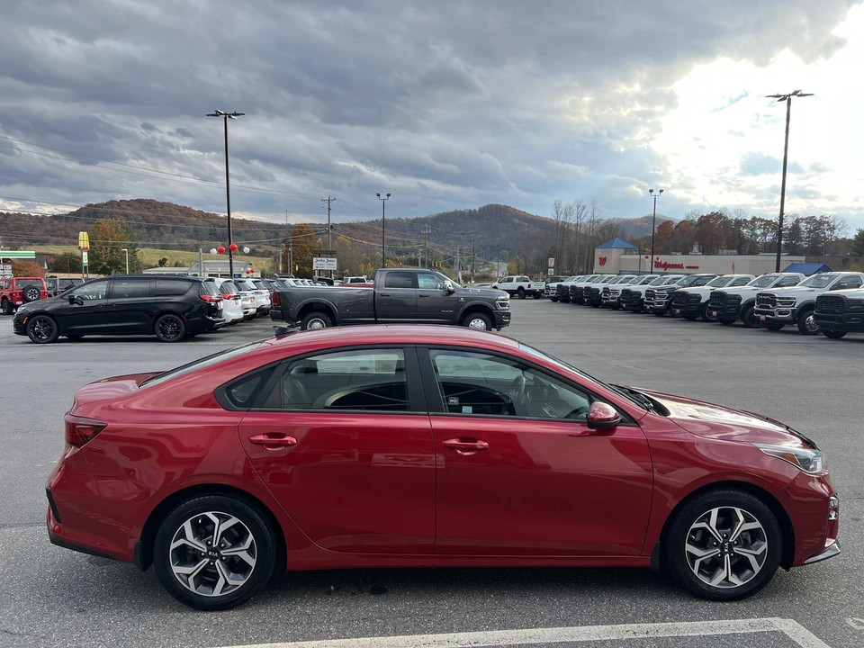 2021 Kia Forte - Image 4 of 12