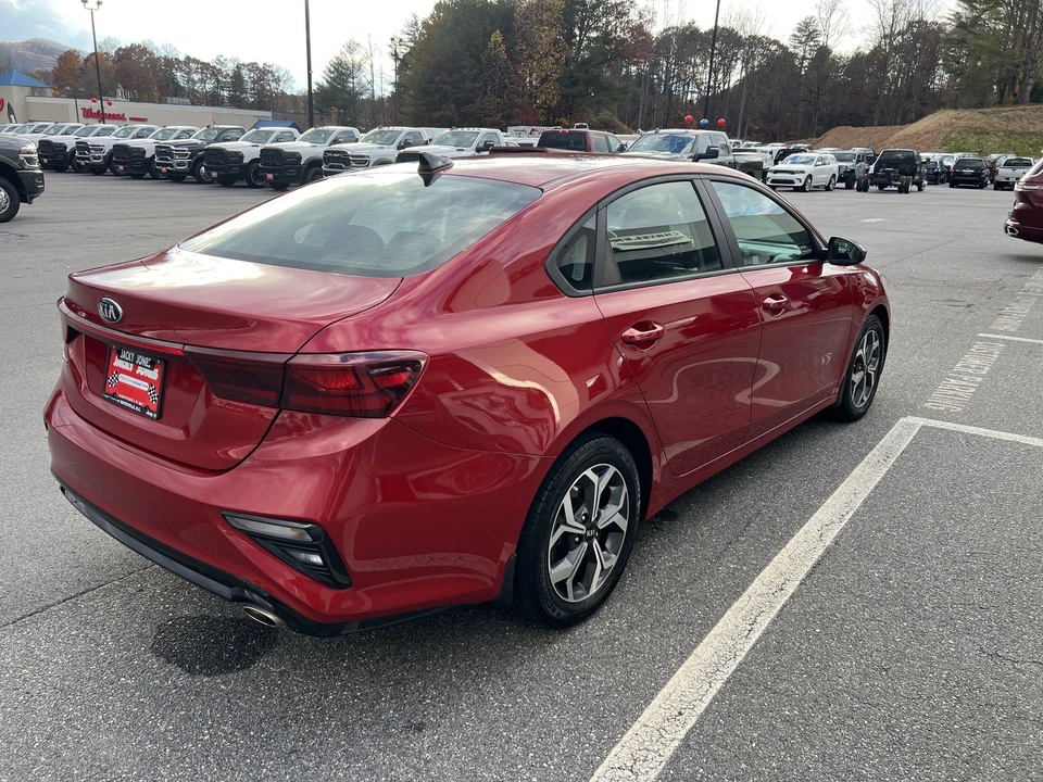 2021 Kia Forte - Image 3 of 12