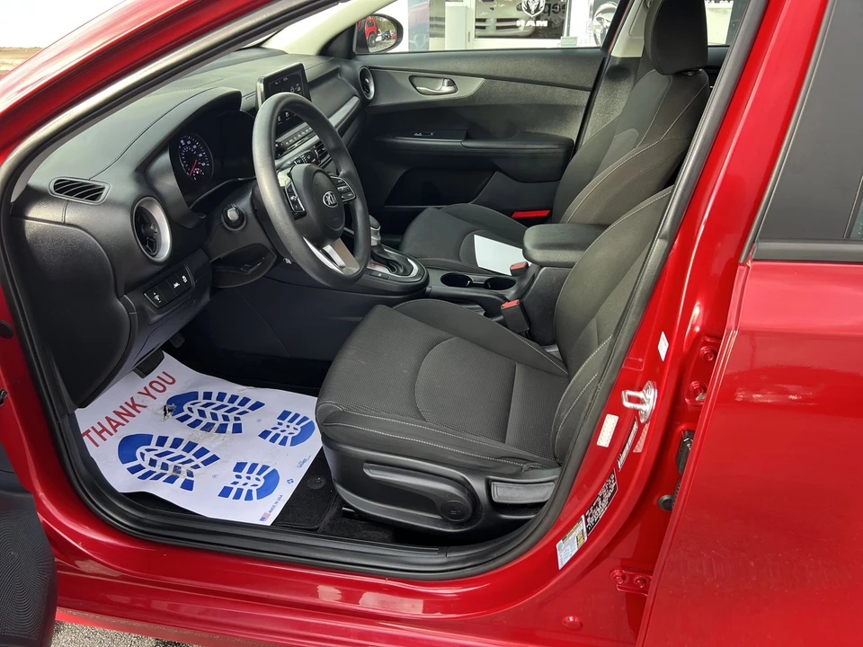 2021 Kia Forte - Image 11 of 12