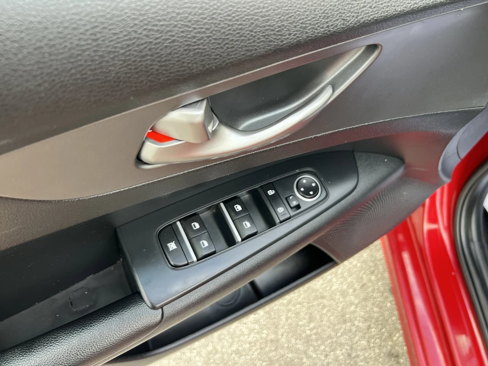 2021 Kia Forte - Image 10 of 12