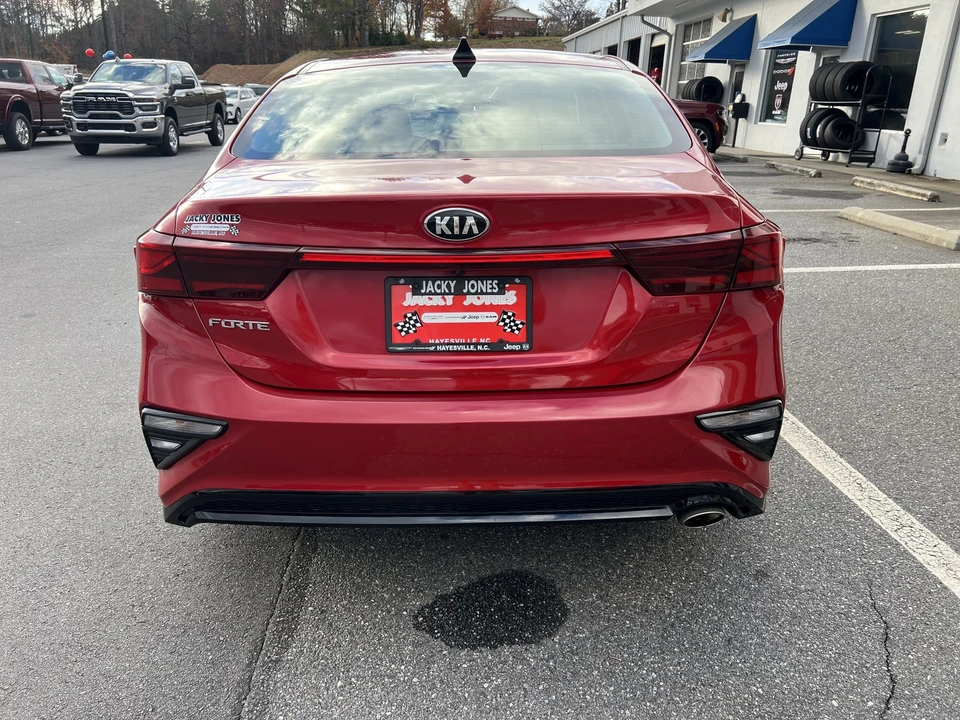 2021 Kia Forte - Image 2 of 12