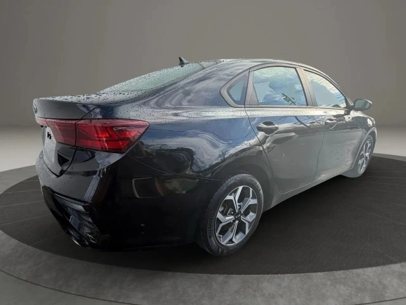 2021 Kia Forte - Image 5 of 12
