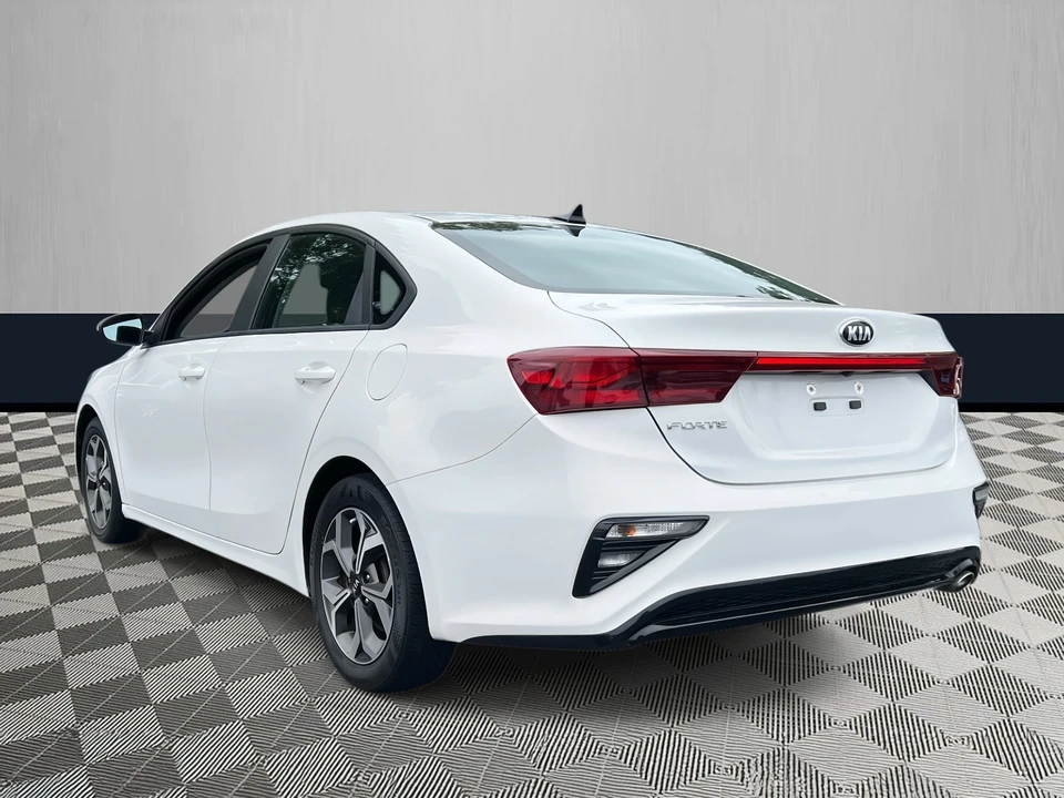 2021 Kia Forte - Image 3 of 21