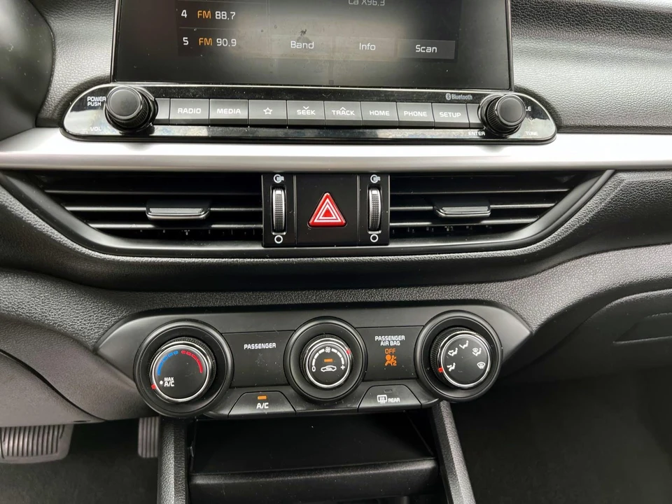 2021 Kia Forte - Image 18 of 21