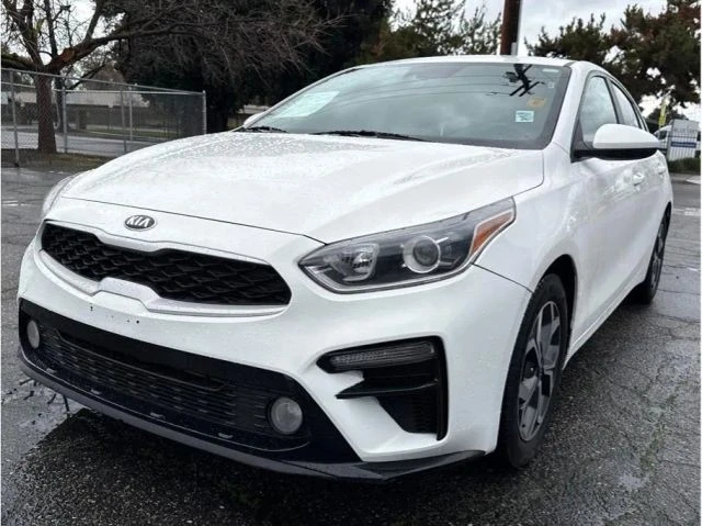 2021 Kia Forte - Image 7 of 10