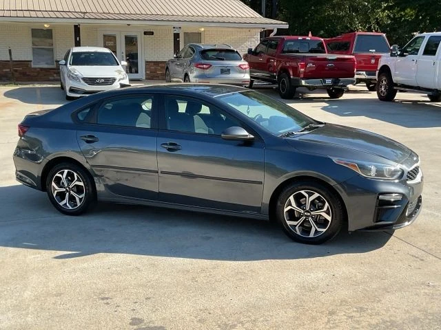 2021 Kia Forte - Image 18 of 21