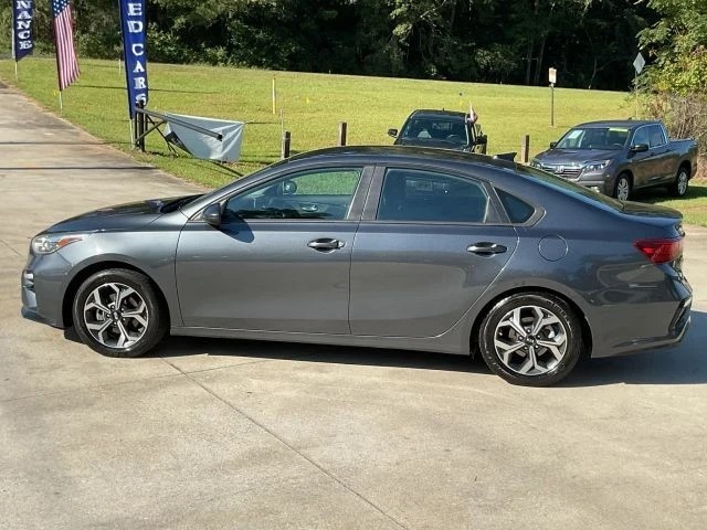 2021 Kia Forte - Image 5 of 21