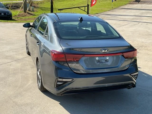 2021 Kia Forte - Image 10 of 21