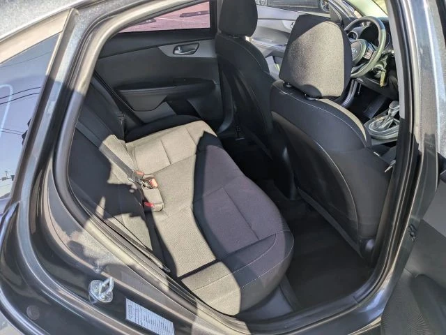 2021 Kia Forte - Image 14 of 19