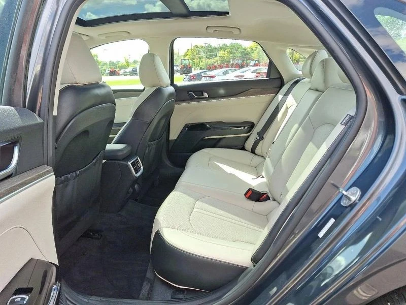 2021 Kia Optima/K5 - Image 10 of 12