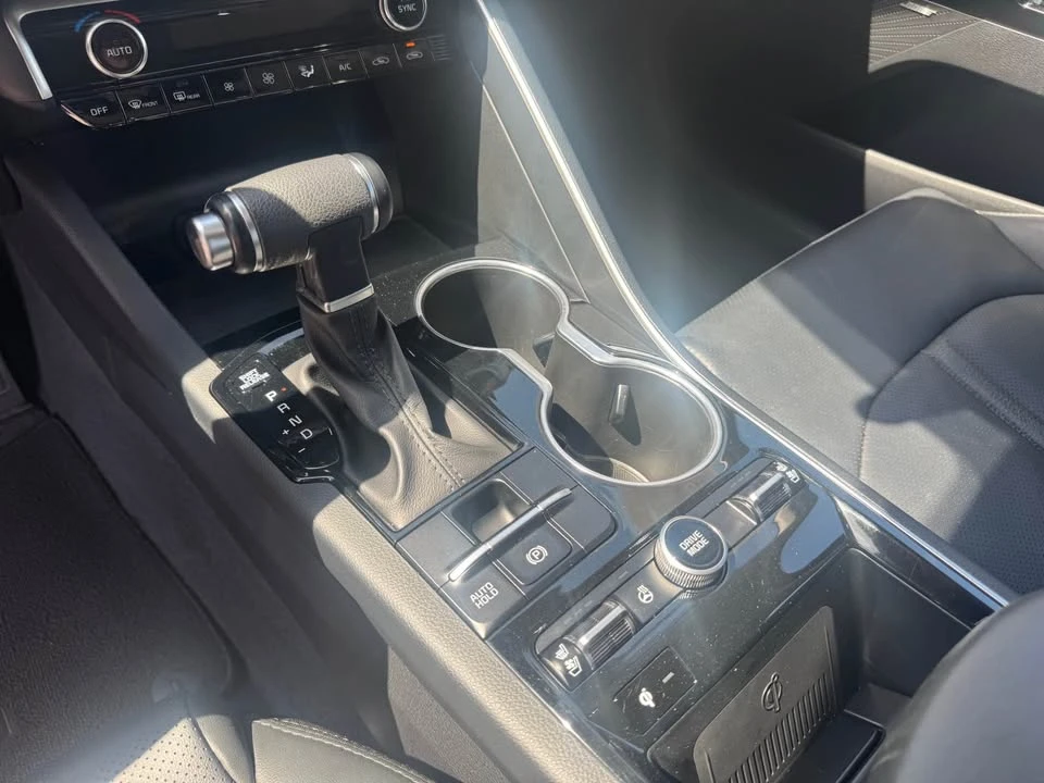 2021 Kia Optima/K5 - Image 8 of 14