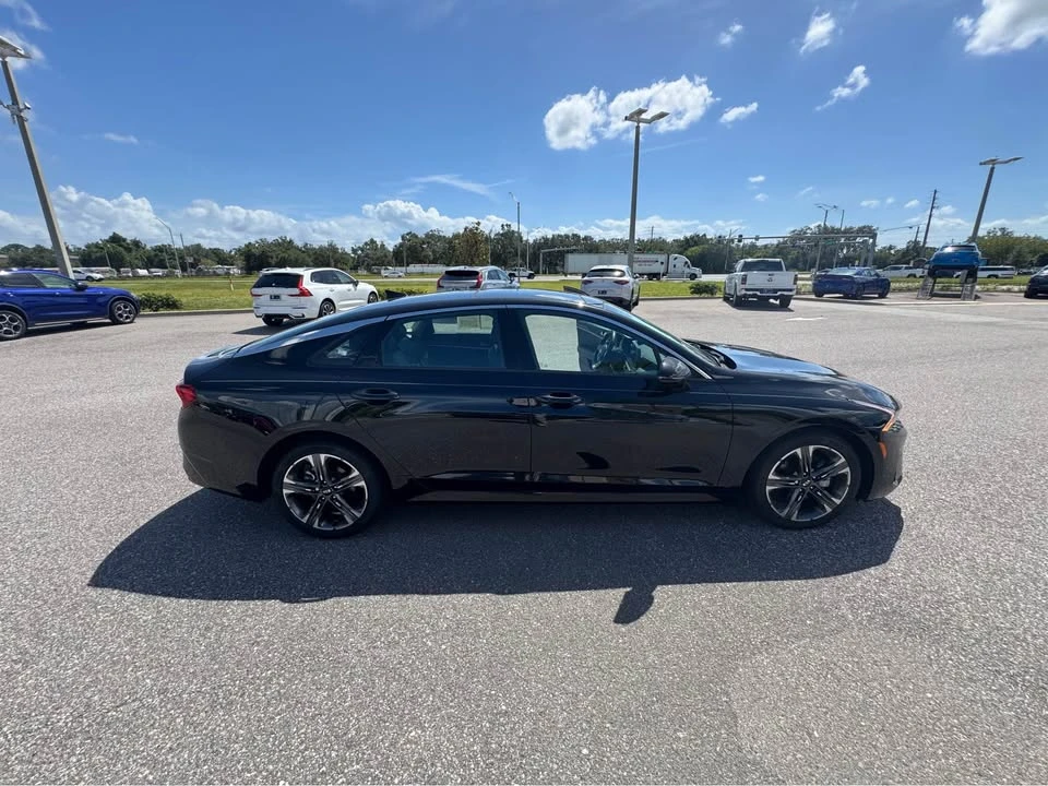 2021 Kia Optima/K5 - Image 2 of 16