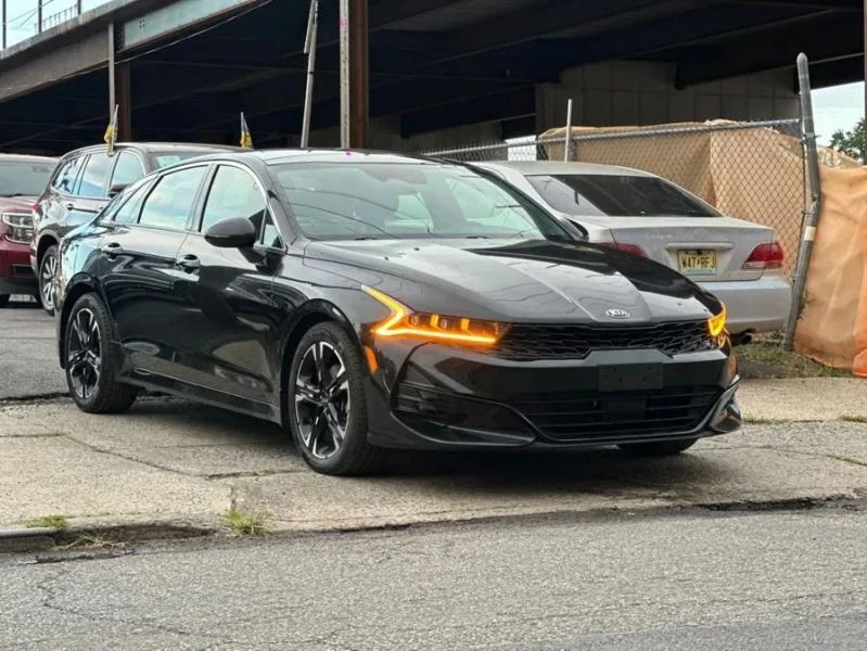 2021 Kia Optima/K5 - Image 3 of 12