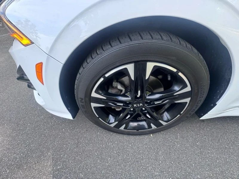2021 Kia Optima/K5 - Image 9 of 12