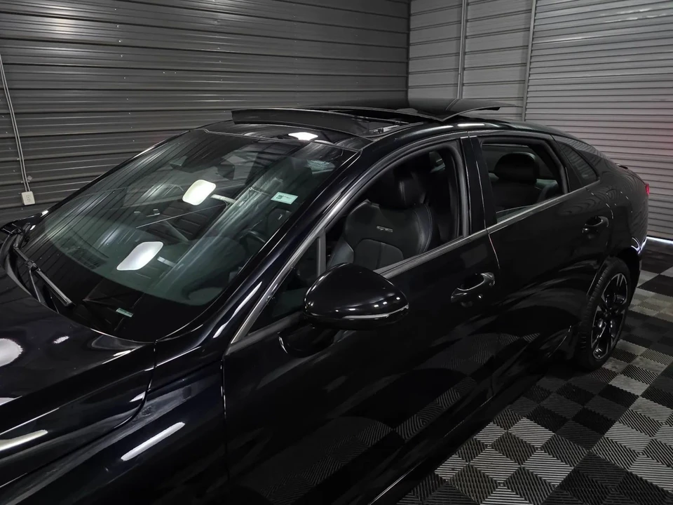 2021 Kia Optima/K5 - Image 10 of 12