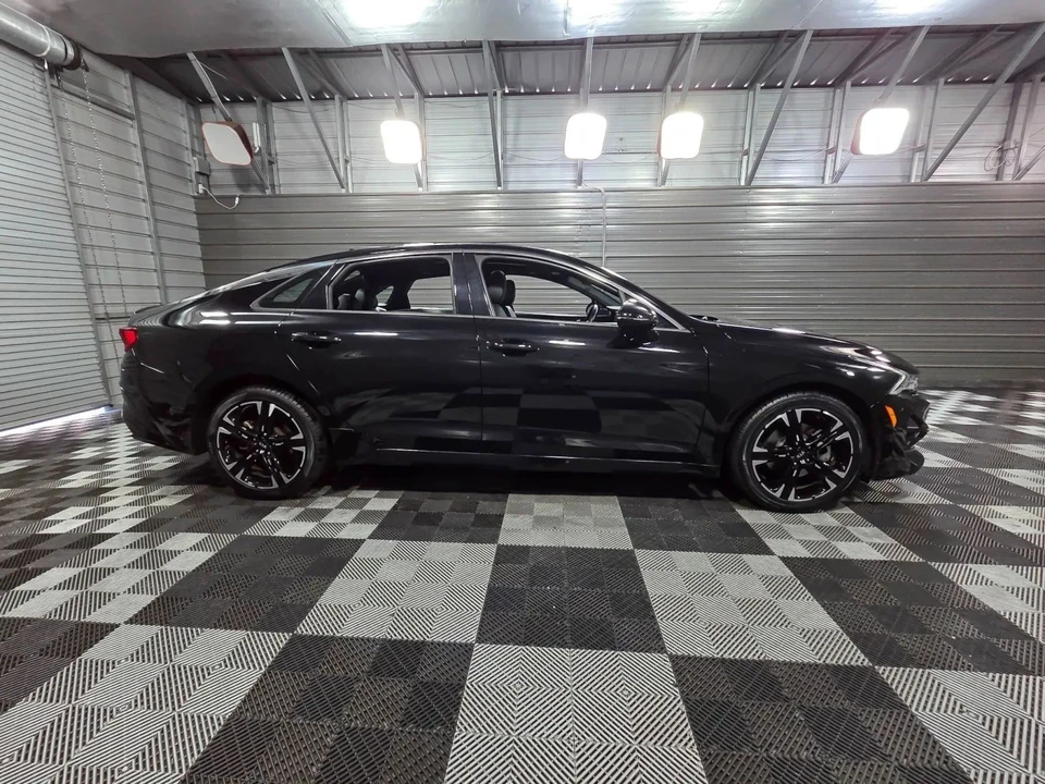 2021 Kia Optima/K5 - Image 9 of 12