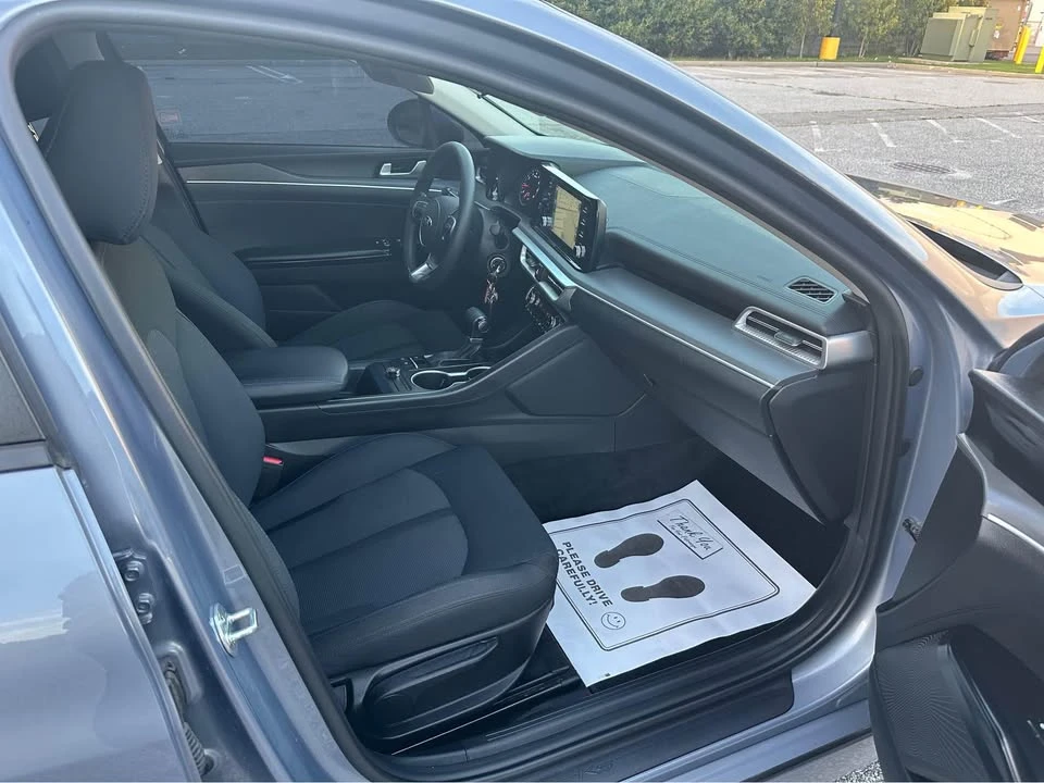 2021 Kia Optima/K5 - Image 10 of 17