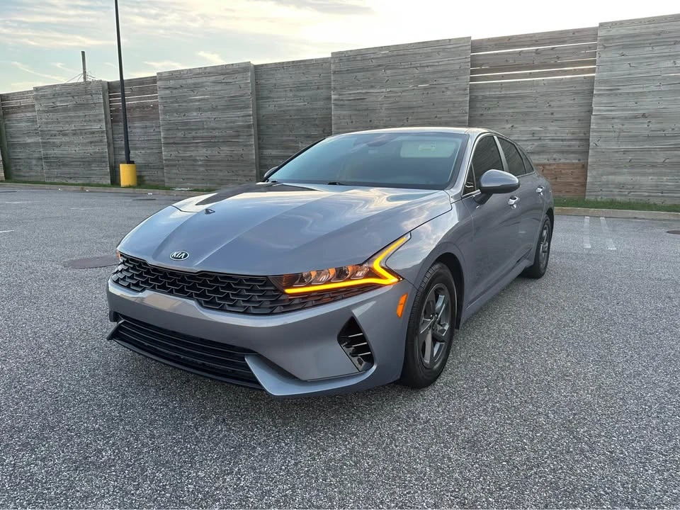 2021 Kia Optima/K5 - Image 2 of 17