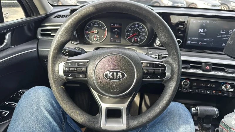 2021 Kia Optima/K5 - Image 10 of 12