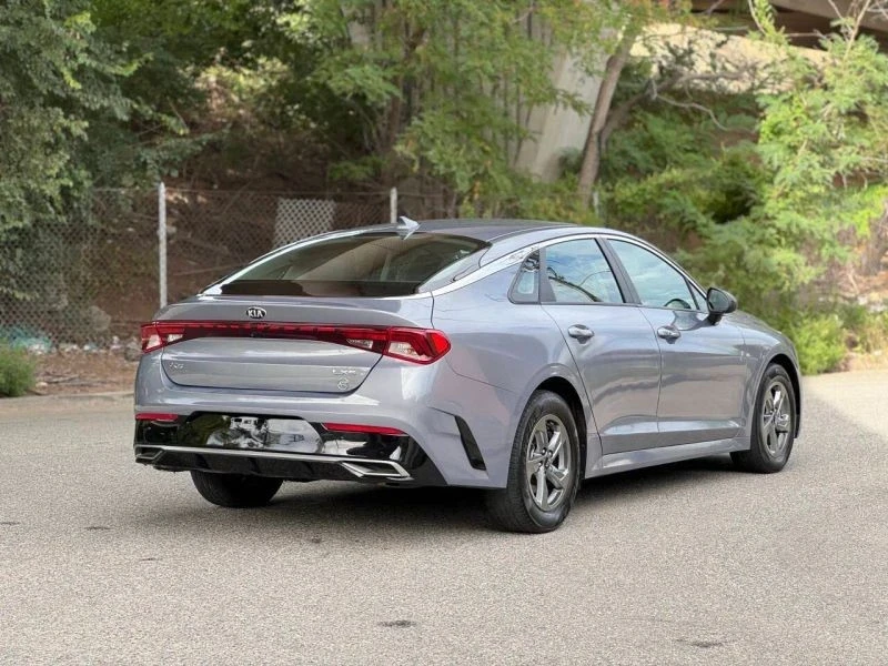 2021 Kia Optima/K5 - Image 4 of 12