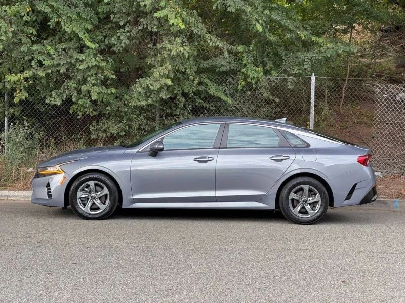 2021 Kia Optima/K5 - Image 11 of 12