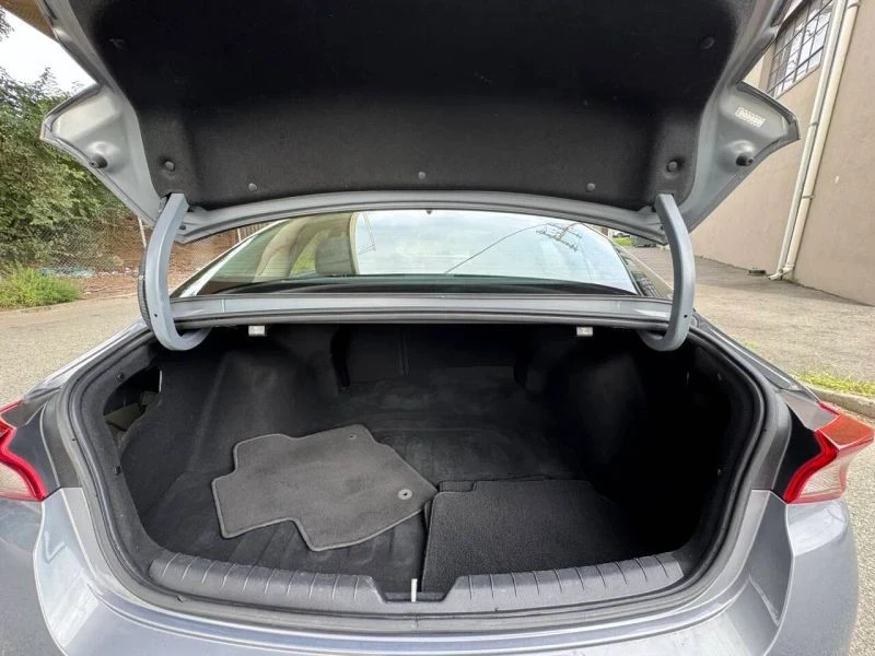 2021 Kia Optima/K5 - Image 8 of 12