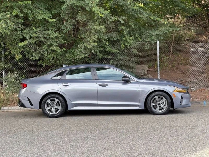2021 Kia Optima/K5 - Image 9 of 12