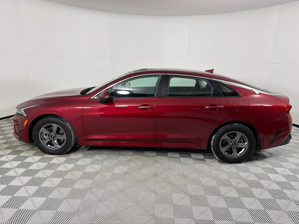 2021 Kia Optima/K5 - Image 8 of 12