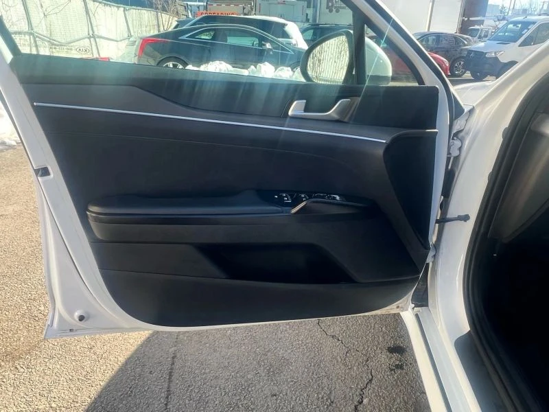 2021 Kia Optima/K5 - Image 11 of 12